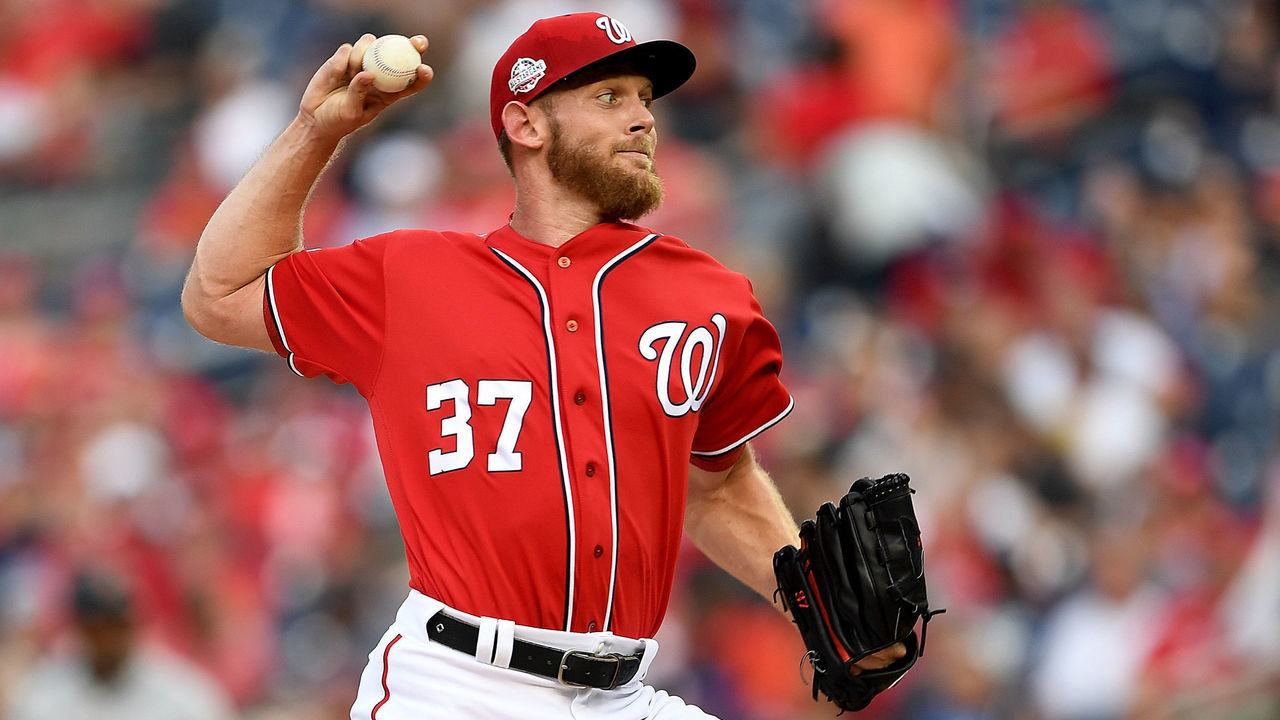 WASHINGTON, DC - JUNE 08: Stephen Strasburg #37 of the Washington Nationals pitches in the first inning against the San Francisco Giants at Nationals Park on June 8, 2018 in Washington, DC.
