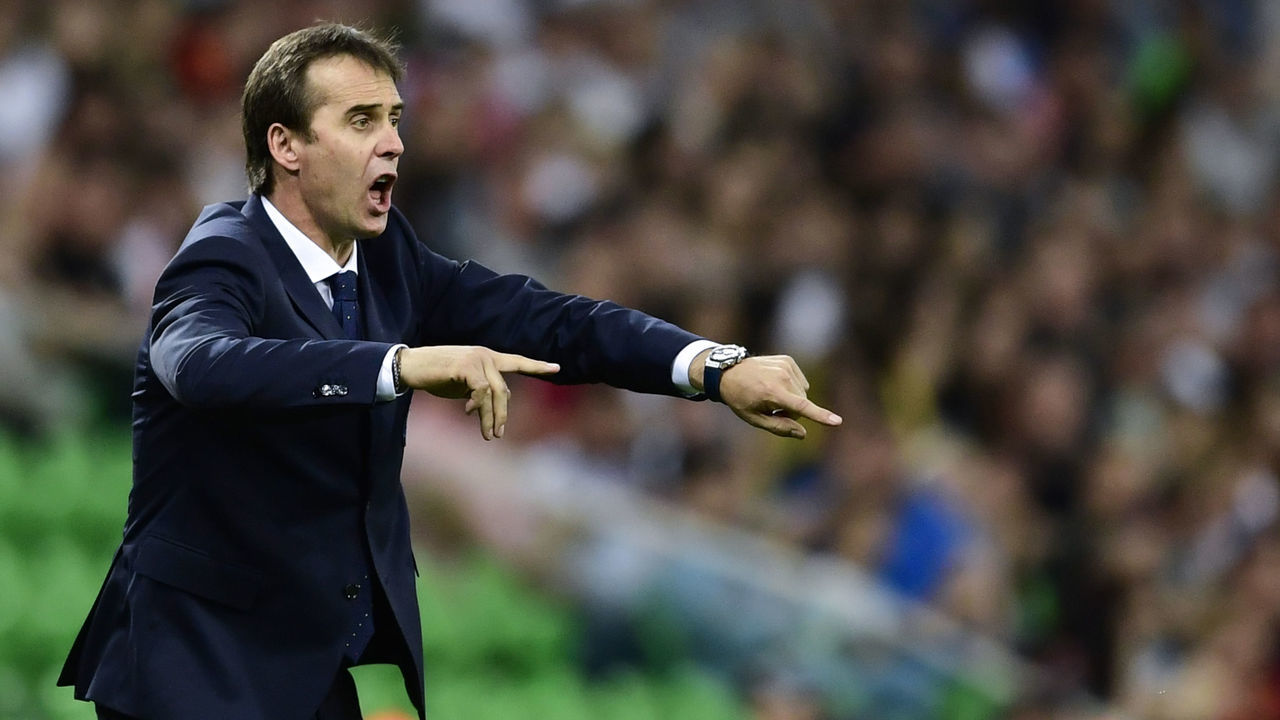 Spain's coach Julen Lopetegui gestures during the friendly football match between Spain and Tunisia at Krasnodar's stadium on June 9, 2018.