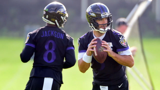 Harbaugh impressed with Jackson, pondering '2 QBs on the field at once'