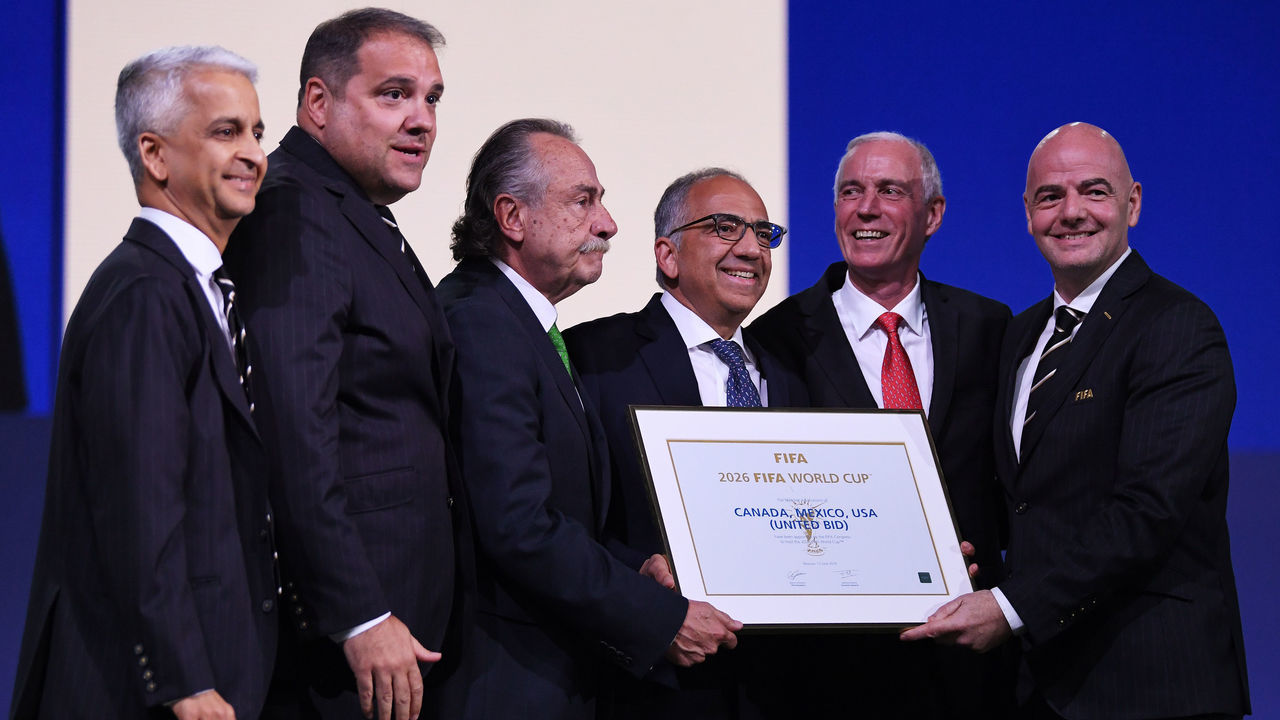 MOSCOW, RUSSIA - JUNE 13: FIFA president Gianni Infantino (r) poses with the United 2026 bid (Canada, Mexico, US) officials: Left-Right Sunil Gulati president of the United States Soccer Federation, CONCACAF President Victor Montagliani, president of the Mexican Football Association Decio de Maria Serrano, president of the United States Football Association Carlos Cordeiro and Steve Reed president of the Canadian Soccer Association after the announcement of the host for the 2026 FIFA World Cup went to United 2026 bid during the 68th FIFA Congress at Moscow's Expocentre on June 13, 2018 in Moscow, Russia.