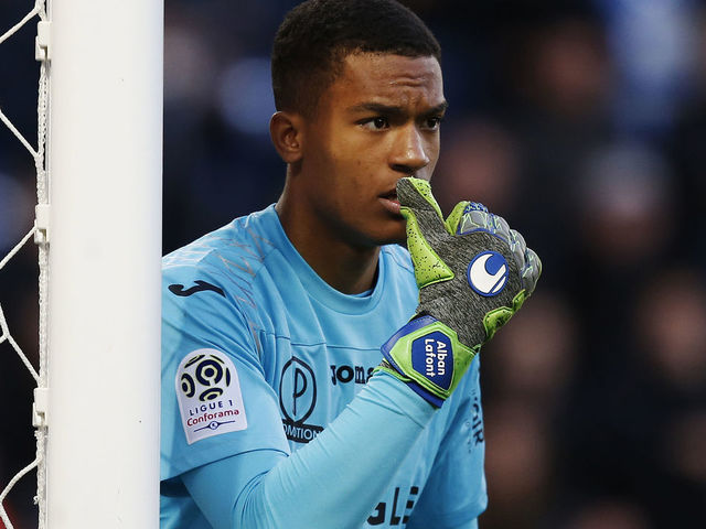 Fiorentina Nabs Teen Shot Stopper Lafont From Toulouse Thescore Com