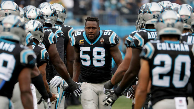 CHARLOTTE, NC - DECEMBER 17: Thomas Davis #58 of the Carolina Panthers takes the field against the Green Bay Packers at Bank of America Stadium on December 17, 2017 in Charlotte, North Carolina.