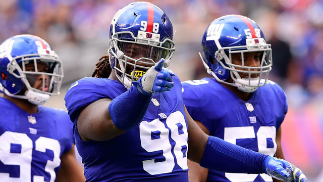 EAST RUTHERFORD, NJ - OCTOBER 08: Damon Harrison #98 of the New York Giants reacts against the Los Angeles Chargers during an NFL game at MetLife Stadium on October 8, 2017 in East Rutherford, New Jersey. The Los Angeles Chargers defeated the New York Giants 27-22.