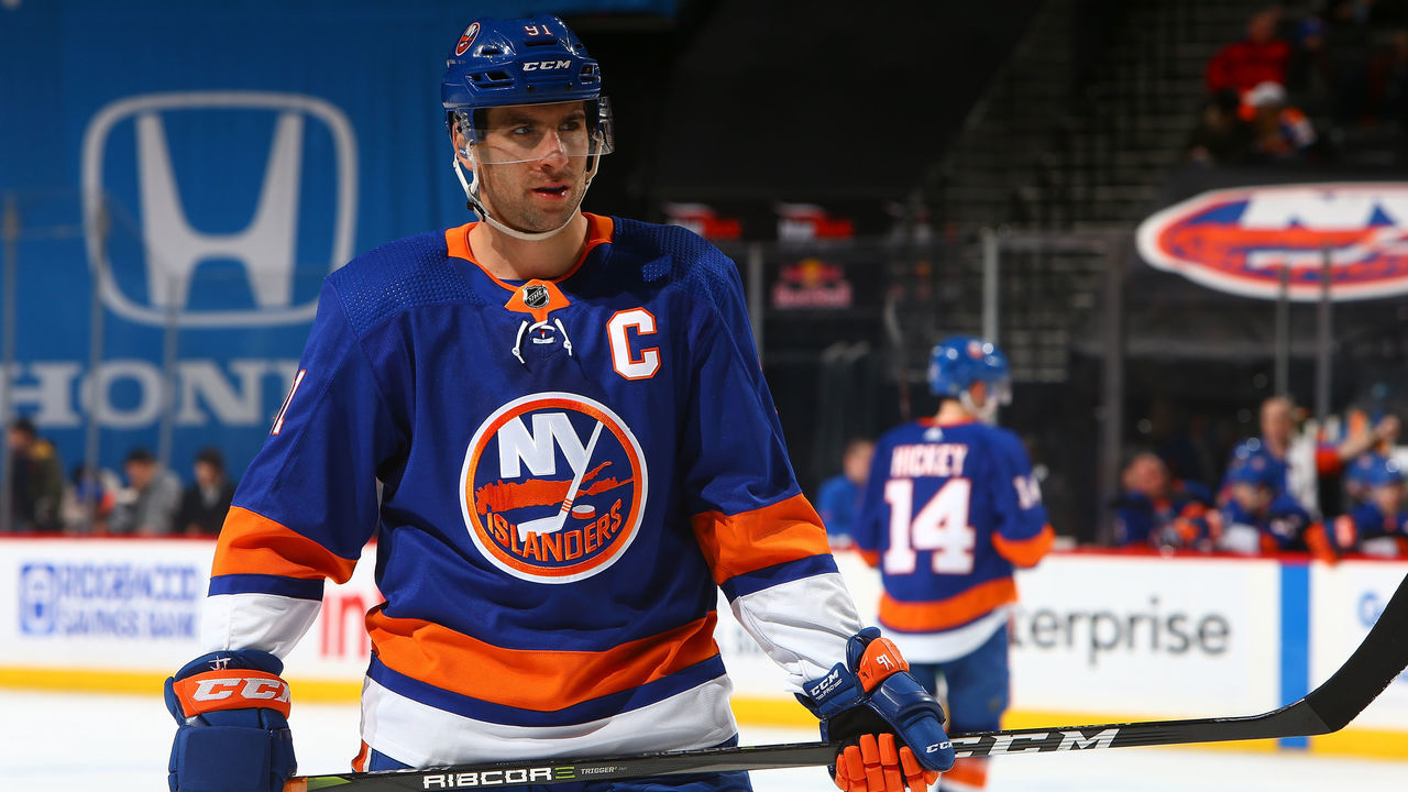 NEW YORK, NY - MARCH 26: John Tavares #91 of the New York Islanders skates against the Florida Panthers at Barclays Center on March 26, 2018 in New York City. Florida Panthers defeated the New York Islanders 3-0.