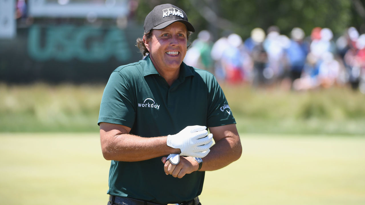 SOUTHAMPTON, NY - JUNE 16: Phil Mickelson of the United States smiles on the third green during the third round of the 2018 U.S. Open at Shinnecock Hills Golf Club on June 16, 2018 in Southampton, New York.