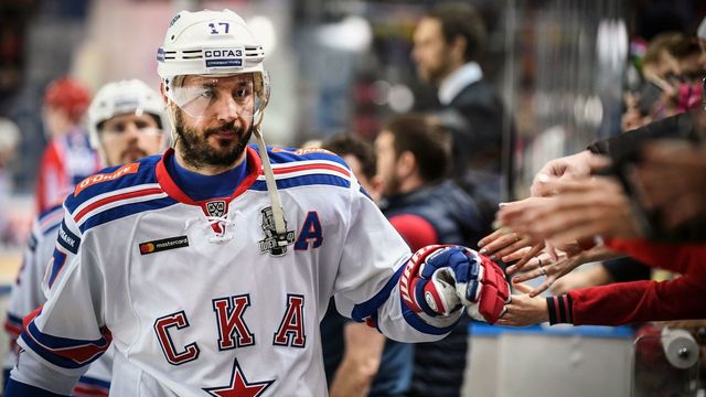 Russian SKA St. Petersburg winger, Ilya Kovalchuk leaves the ice a after pre-game warm up on April 2, 2018 in Moscow. The former New Jersey Devils forward declared his intentions to return to the National Hockey League (NHL) after five seasons in Russia, as SKA St. Petersburg was eliminated from the Kontinental Hockey Leagues (KHL) playoffs. Ilya Kovalchuk reached his 35th birthday on April 15, which changed his status in the NHL and allowed him to negotiate and agree to terms with any NHL team as a free agent, local media reported. / AFP PHOTO / Alexander NEMENOV