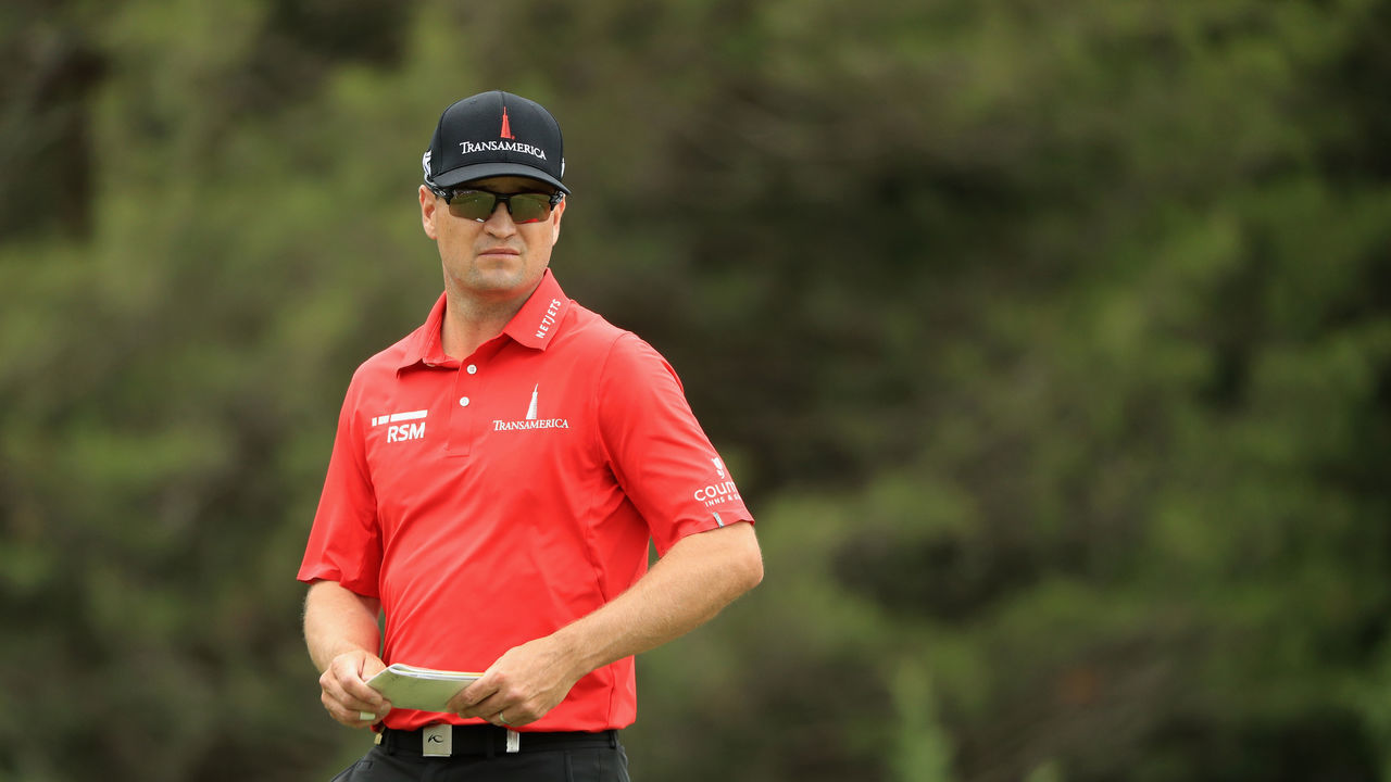 SOUTHAMPTON, NY - JUNE 15: Zach Johnson of the United States looks on plays his shot from the sixth tee during the second round of the 2018 U.S. Open at Shinnecock Hills Golf Club on June 15, 2018 in Southampton, New York.