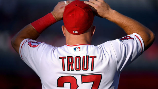 ANAHEIM, CA - JUNE 01: Mike Trout #27 of the Los Angeles Angels warms up before the game against the Texas Rangers at Angel Stadium on June 1, 2018 in Anaheim, California.