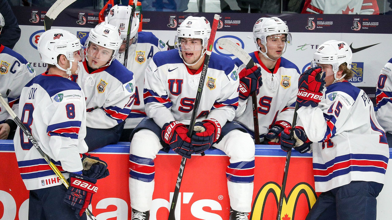 BUFFALO, NY - JANUARY 05: Ryan Poehling #4 of United States takes a break on the boards during a TV timeout against the Czech Republic during the first period of play in the IIHF World Junior Championships Bronze Medal game at KeyBank Center on January 5, 2018 in Buffalo, New York.
