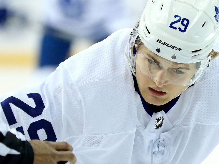 Taking Center Stage: Should The Maple Leafs Move Nylander To The Middle ...