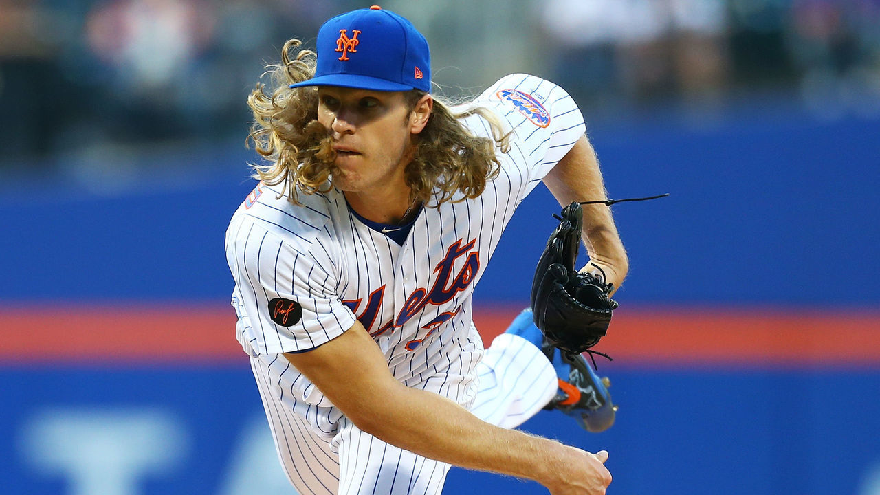 NEW YORK, NY - MAY 01: Noah Syndergaard #34 of the New York Mets pitches in the first inning against the Atlanta Braves at Citi Field on May 1, 2018 in the Flushing neighborhood of the Queens borough of New York City.