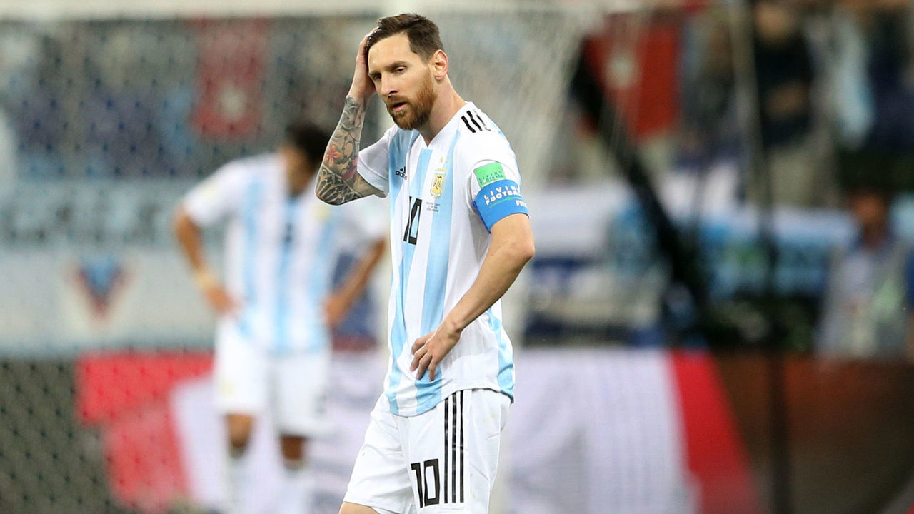 NIZHNY NOVGOROD, RUSSIA - JUNE 21: Lionel Messi of Argentina looks dejected after the 2018 FIFA World Cup Russia group D match between Argentina and Croatia at Nizhny Novgorod Stadium on June 21, 2018 in Nizhny Novgorod, Russia.