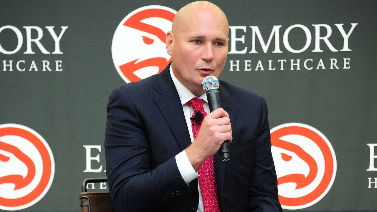 BROOKHAVEN, GA - MAY 14: General Manage Travis Schlenk of the Atlanta speaks to the media during Lloyd Pierce's introductory press conference on May 14, 2018 at the Emory Sports Medicine Complex in Brookhaven, Georgia. NOTE TO USER: User expressly acknowledges and agrees that, by downloading and/or using this photograph, user is consenting to the terms and conditions of the Getty Images License Agreement. Mandatory Copyright Notice: Copyright 2018 NBAE