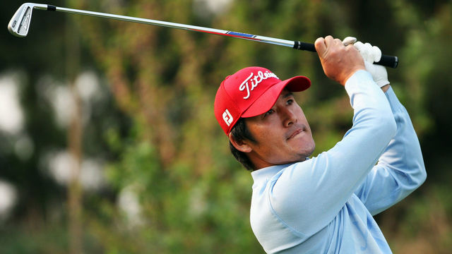 BEIJING - APRIL 17: Choi Ho-Sung of South Korea plays an approach shot during the round two of the Volvo China Open at the Beijing CBD International Golf Club on April 17, 2009 in Beijing, China.