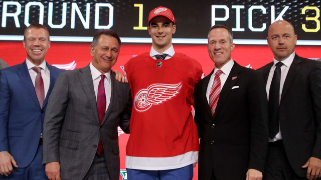 DALLAS, TX - JUNE 22: Joseph Veleno poses after being selected thirtieth overall by the Detroit Red Wings during the first round of the 2018 NHL Draft at American Airlines Center on June 22, 2018 in Dallas, Texas.
