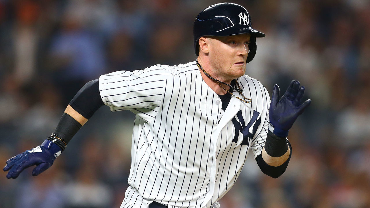 NEW YORK, NY - JUNE 20: Clint Frazier #77 of the New York Yankees in action against the Seattle Mariners at Yankee Stadium on June 20, 2018 in the Bronx borough of New York City. New York Yankees defeated the Seattle Mariners 7-5.
