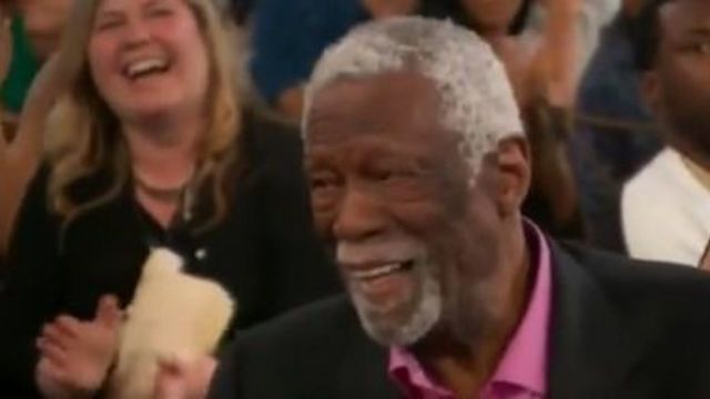 Watch: Bill Russell flips off Charles Barkley on live TV