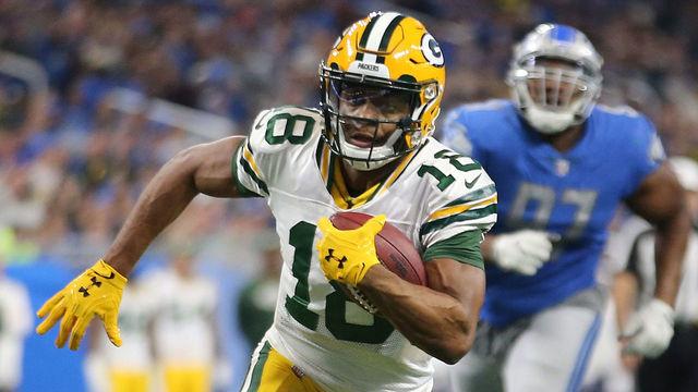 DETROIT, MI - DECEMBER 31: Randall Cobb #18 of the Green Bay Packers runs for a touchdown against the Detroit Lions during the fourth quarter at Ford Field on December 31, 2017 in Detroit, Michigan.