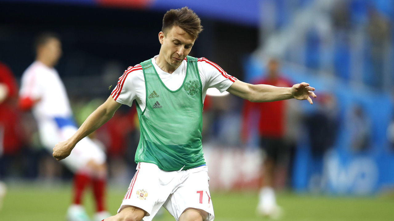 SAINT PETERSBURG, RUSSIA - JUNE 19: Aleksandr Golovin of Russia warms up during the 2018 FIFA World Cup Russia group A match between Russia and Egypt at Saint Petersburg Stadium on June 19, 2018 in Saint Petersburg, Russia.