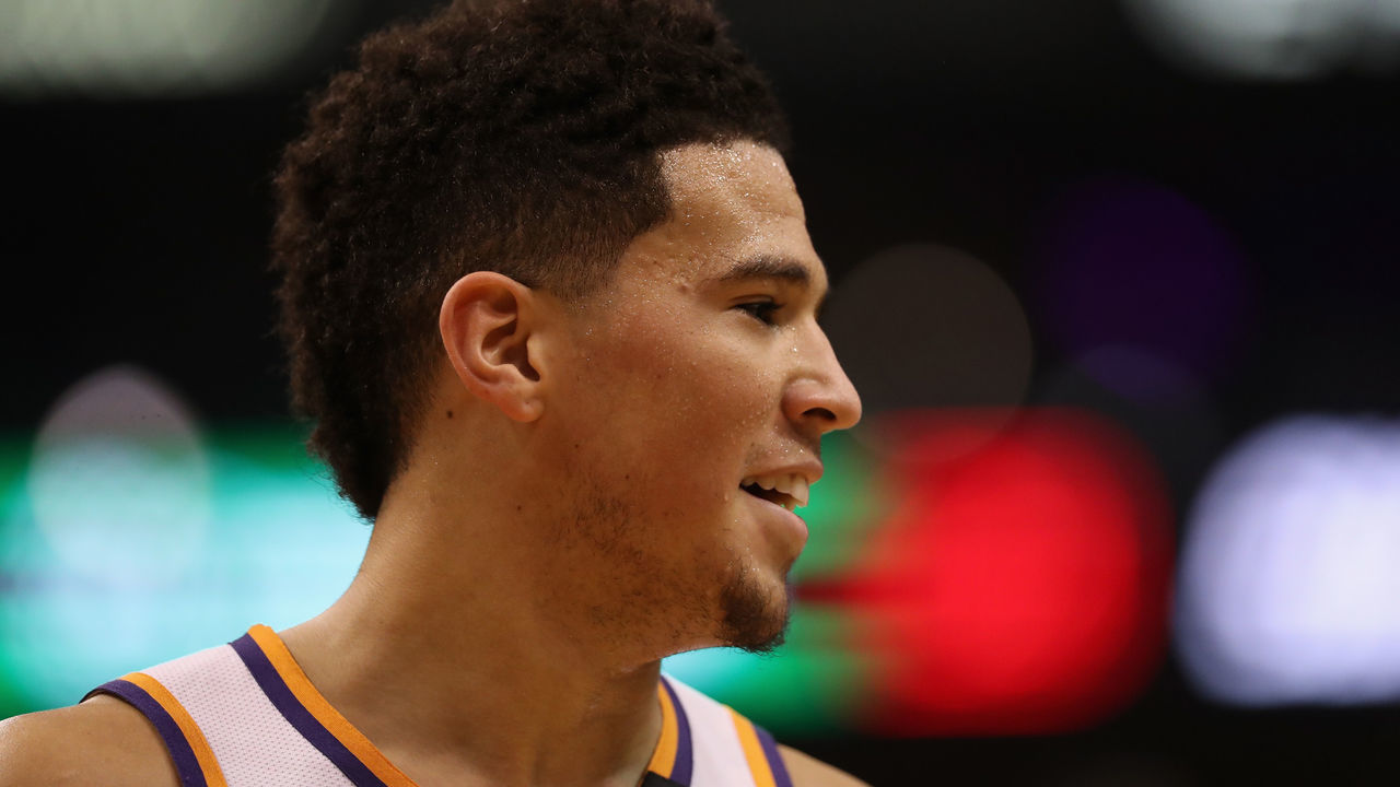 PHOENIX, AZ - NOVEMBER 13: Devin Booker #1 of the Phoenix Suns during the NBA game against the Los Angeles Lakers at Talking Stick Resort Arena on November 13, 2017 in Phoenix, Arizona. The Lakers defeated the Suns 100-93.