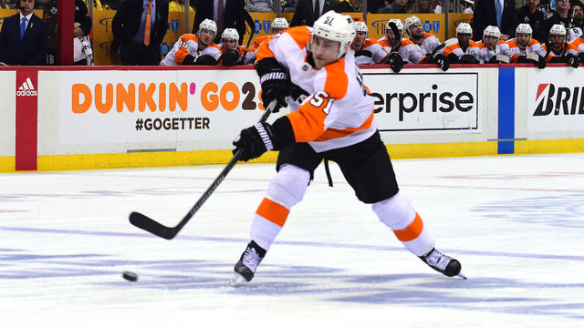 PITTSBURGH, PA - APRIL 20: Valtteri Filppula #51 of the Philadelphia Flyers takes a shot on goal against the Pittsburgh Penguins in Game Five of the Eastern Conference First Round during the 2018 NHL Stanley Cup Playoffs at PPG PAINTS Arena on April 20, 2018 in Pittsburgh, Pennsylvania.