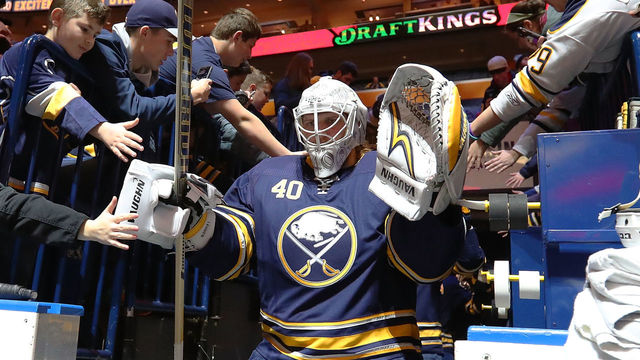 BUFFALO, NY - JANUARY 9: Robin Lehner #40 of the Buffalo Sabres in play against the Winnipeg Jets at the KeyBank Center on January 9, 2018 in Buffalo, New York. The Jets beat the Sabres 7-4.