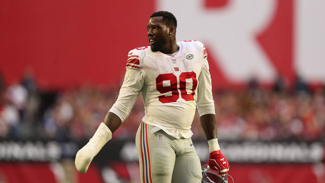 GLENDALE, AZ - DECEMBER 24: Defensive end Jason Pierre-Paul #90 of the New York Giants during the first half of the NFL game against the Arizona Cardinals at the University of Phoenix Stadium on December 24, 2017 in Glendale, Arizona. The Cardinals defeated the Giants 23-0.