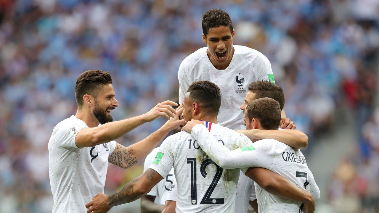 NIZHNY NOVGOROD, RUSSIA - JULY 06: Antoine Griezmann of France celebrates with teammates after scoring his team's second goal during the 2018 FIFA World Cup Russia Quarter Final match between Uruguay and France at Nizhny Novgorod Stadium on July 6, 2018 in Nizhny Novgorod, Russia.