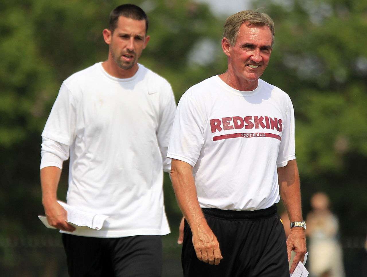 Washington Redskins coordinator Kyle Shanahan reportedly ready to leave dad  after the season