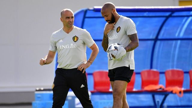MOSCOW, RUSSIA - JUNE 25 : Roberto Martinez head coach of Belgian Team and Thierry Henry ass. coach of Belgian Team pictured during a training session as part of the preparation prior to the FIFA 2018 World Cup Russia group G phase match between Belgium and England at the Guchkova Sports center in Dedovsk on June 25, 2018 in Moscow, Russia, 25/06/2018 ( Photo by Peter De Voecht / Photonews via Getty Images)