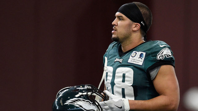 MINNEAPOLIS, MN - FEBRUARY 02: Trey Burton #88 of the Philadelphia Eagles during Super Bowl LII practice on February 2, 2018 at the University of Minnesota in Minneapolis, Minnesota. The Philadelphia Eagles will face the New England Patriots in Super Bowl LII on February 4th.