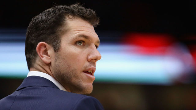 CHICAGO, IL - JANUARY 26: Head coach Luke Walton of the Los Angeles Lakers watches as his team takes on the Chicago Bulls at the United Center on January 26, 2018 in Chicago, Illinois. The Lakers defeated the Bulls 108-103.