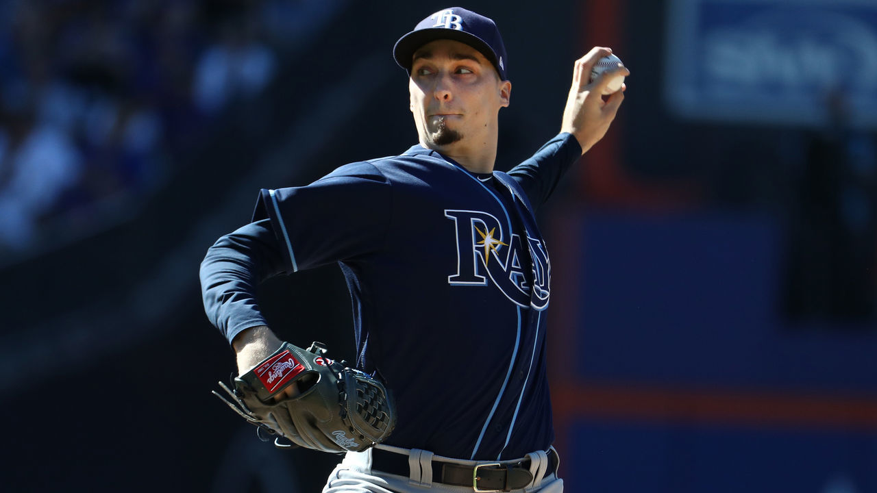NEW YORK, NY - JULY 07: Blake Snell #4 of the Tampa Bay Rays pitches against the New York Mets during their game at Citi Field on July 7, 2018 in New York City.