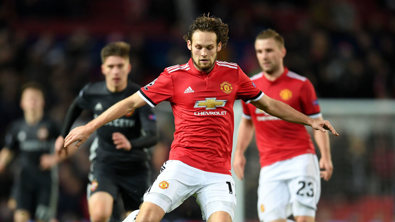 MANCHESTER, ENGLAND - DECEMBER 05: Daley Blind of Manchester United passes the ball during the UEFA Champions League group A match between Manchester United and CSKA Moskva at Old Trafford on December 5, 2017 in Manchester, United Kingdom.
