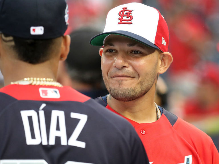 St. Louis Cardinals: Doors are opening for Yadier Molina as manager