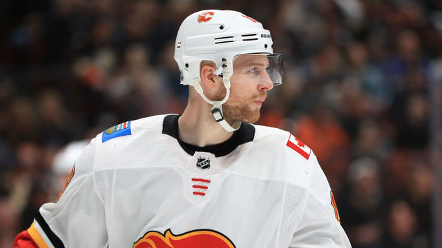 ANAHEIM, CA - DECEMBER 29: Matt Stajan #18 of the Calgary Flames looks on during the third period of a game against the Anaheim Ducks at Honda Center on December 29, 2017 in Anaheim, California.