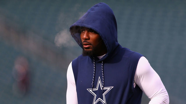 PHILADELPHIA, PA - DECEMBER 31: Wide receiver Dez Bryant #88 of the Dallas Cowboys looks on during warmups before playing against the Philadelphia Eagles at Lincoln Financial Field on December 31, 2017 in Philadelphia, Pennsylvania.