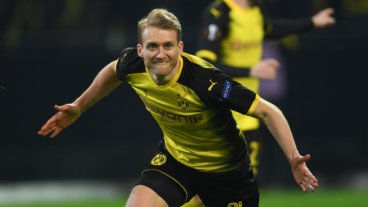 Dortmund's German midfielder Andre Schuerrle reacts during the UEFA Europa League round of 32, first leg football match of Germany's Borussia Dortmund vs Italy's Atalanta Bergamo on February 15, 2018 in Dortmund, western Germany. / AFP PHOTO / Patrik STOLLARZ