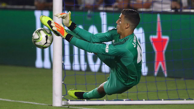 CARSON, CA - JULY 25: Goalkeeper Joel Pereira #40 of Manchester United makes a save during the penalty shootout against the AC Milan in their International Champions Cup 2018 match at StubHub Center on July 25, 2018 in Carson, California. Manchester United defeated AC Milan 9-8 on penalties after playing to a 1-1 regulation draw.