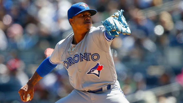 NEW YORK, NY - APRIL 21: Marcus Stroman #6 of the Toronto Blue Jays pitches in the first inning against the New York Yankees at Yankee Stadium on April 21, 2018 in the Bronx borough of New York City.
