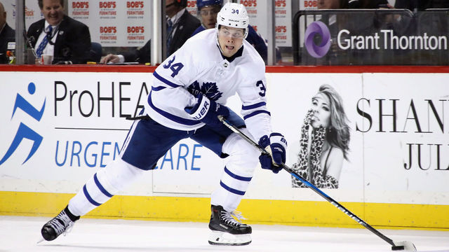 NEW YORK, NY - MARCH 30: Auston Matthews #34 of the Toronto Maple Leafs skates against the New York Islanders at the Barclays Center on March 30, 2018 in the Brooklyn borough of New York City.