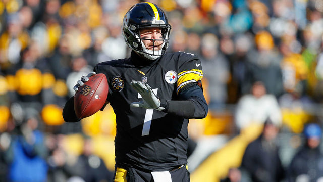 PITTSBURGH, PA - JANUARY 14: Ben Roethlisberger #7 of the Pittsburgh Steelers throws a pass against the Jacksonville Jaguars during the first half of the AFC Divisional Playoff game at Heinz Field on January 14, 2018 in Pittsburgh, Pennsylvania.