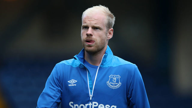 BURY, ENGLAND - JULY 18: Davy Klaassen of Everton during the Pre-Season Friendly at Gigg Lane on July 18, 2018 in Bury, England.