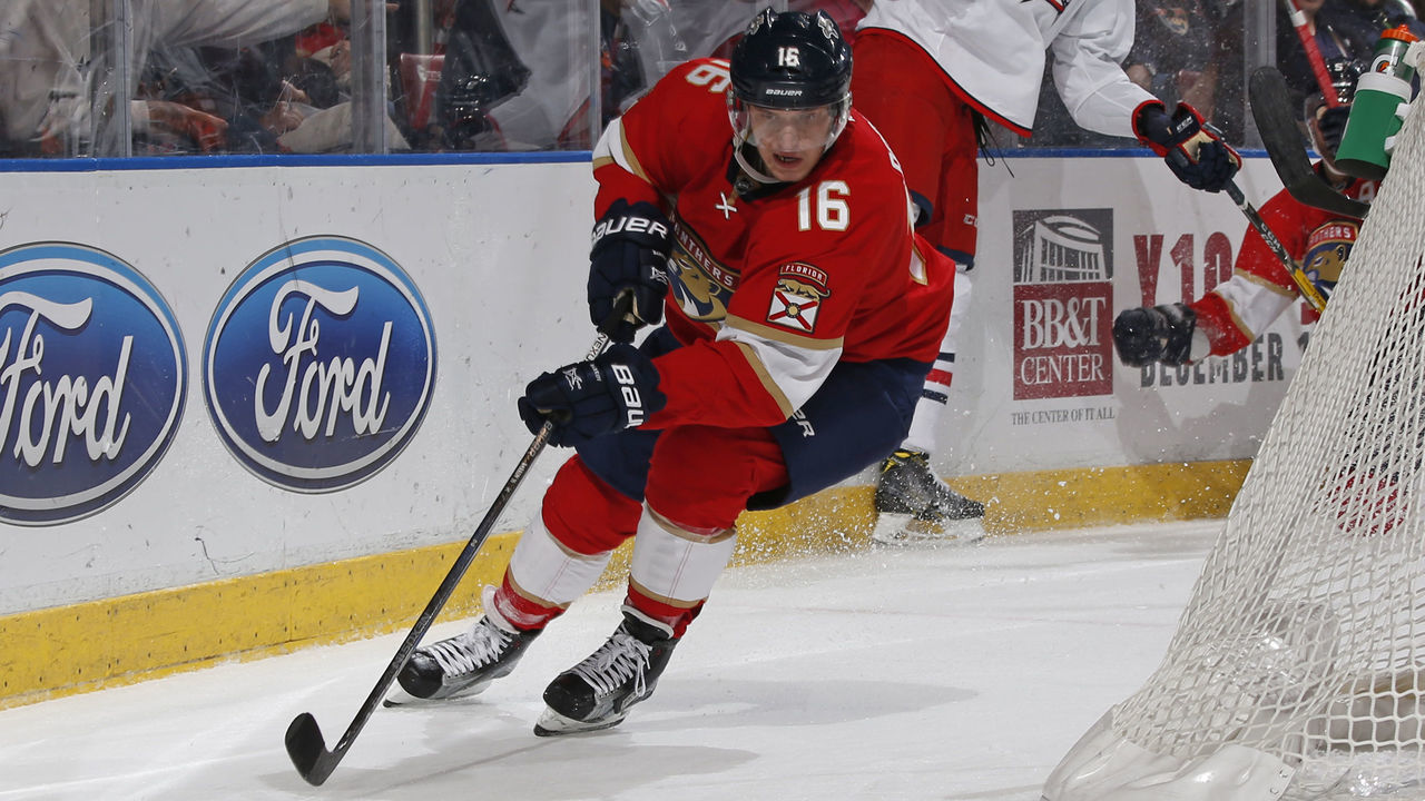 SUNRISE, FL - NOVEMBER 26: Aleksander Barkov #16 of the Florida Panthers circles the net with the puck against the Columbus Blue Jackets at the BB&T Center on November 26, 2016 in Sunrise, Florida. The Panthers defeated the Blue Jackets 2-1 in a shoot out.