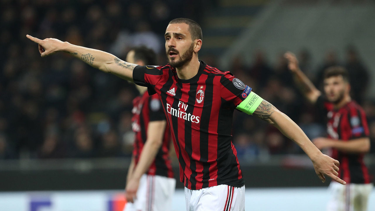 MILAN, ITALY - MARCH 08: Leonardo Bonucci of AC Milan gestures during UEFA Europa League Round of 16 match between AC Milan and Arsenal at the San Siro on March 8, 2018 in Milan, Italy.