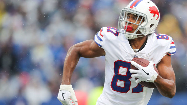 ORCHARD PARK, NY - OCTOBER 29: Jordan Matthews #87 of the Buffalo Bills runs with the ball during the first quarter of an NFL game against the Oakland Raiders on October 29, 2017 at New Era Field in Orchard Park, New York.