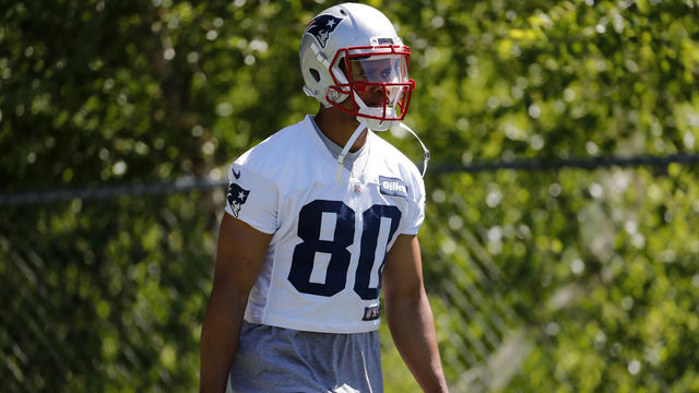 FOXBOROUGH, MA - MAY 31: New England Patriots wide receiver Jordan Matthews (80) walks to the field during New England Patriots OTA on May 31, 2018, at the Patriots Practice Facility in Foxborough, Massachusetts.
