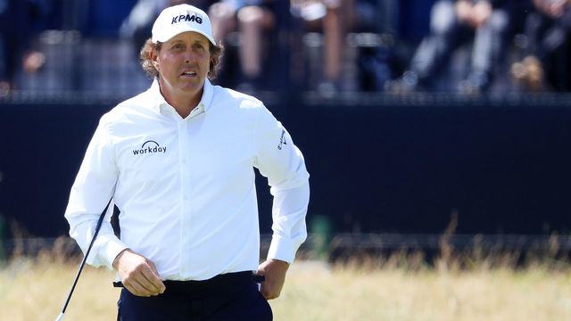 CARNOUSTIE, SCOTLAND - JULY 22: Phil Mickelson of the United States lines up a putt on the seventh green during the final round of the 147th Open Championship at Carnoustie Golf Club on July 22, 2018 in Carnoustie, Scotland.