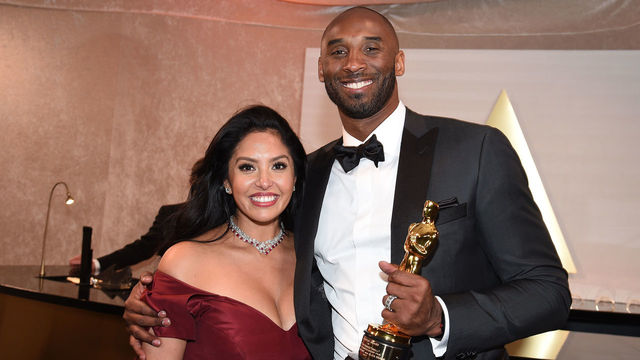 HOLLYWOOD, CA - MARCH 04: Kobe Bryant (R) and Vanessa Laine Bryant attend the 90th Annual Academy Awards Governors Ball at Hollywood & Highland Center on March 4, 2018 in Hollywood, California.