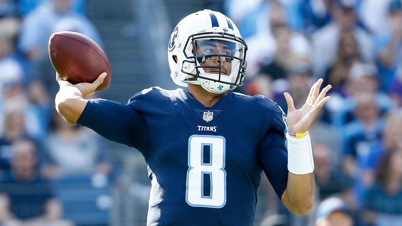 NASHVILLE, TN - NOVEMBER 05: Marcus Mariota #8 of the Tennessee Titans throws a pass against the Baltimore Ravens during the first half at Nissan Stadium on November 5, 2017 in Nashville, Tennessee.